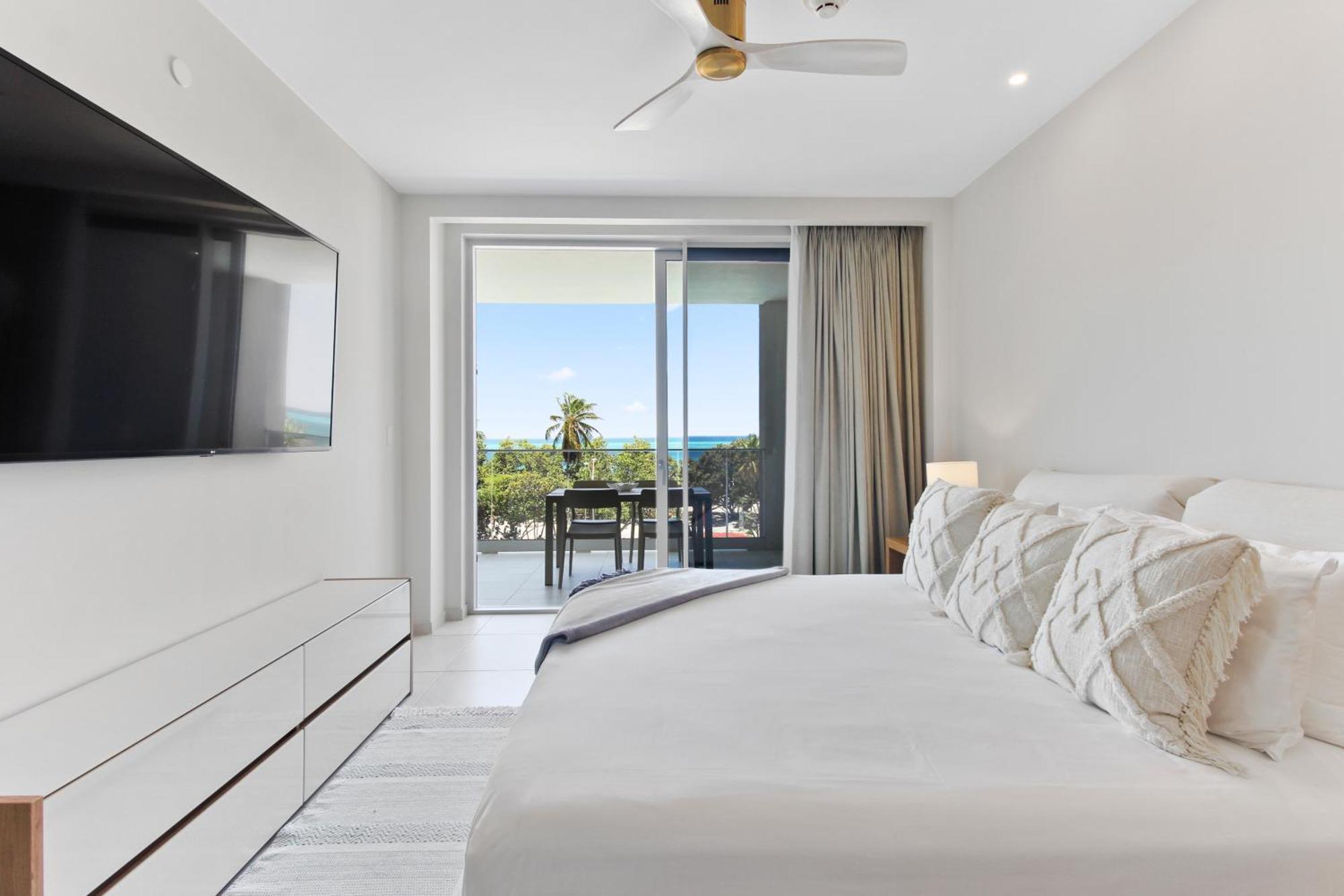 O Condominium Beachfront Residences, By Bocobay Aruba Palm Beach Exterior foto