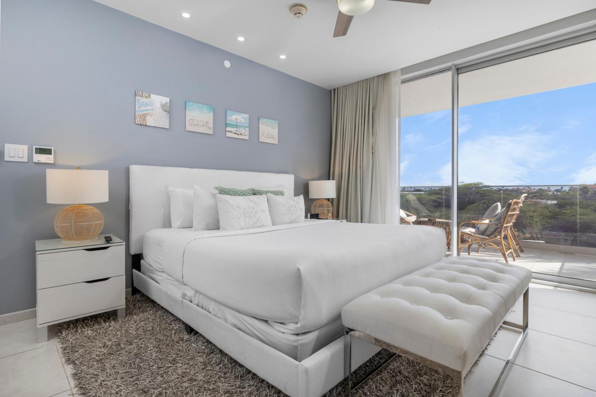 O Condominium Beachfront Residences, By Bocobay Aruba Palm Beach Habitación foto